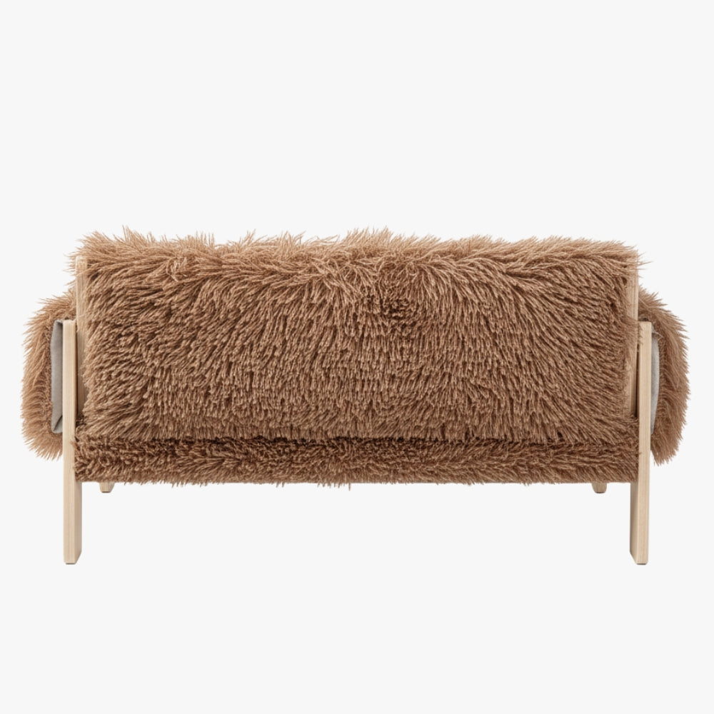 canape-pour-petit-chien-marron-fourrure-dos