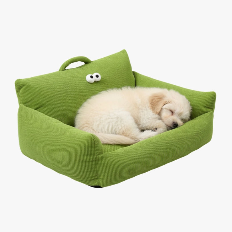 canape-pour-petit-chien-vert-diagonale