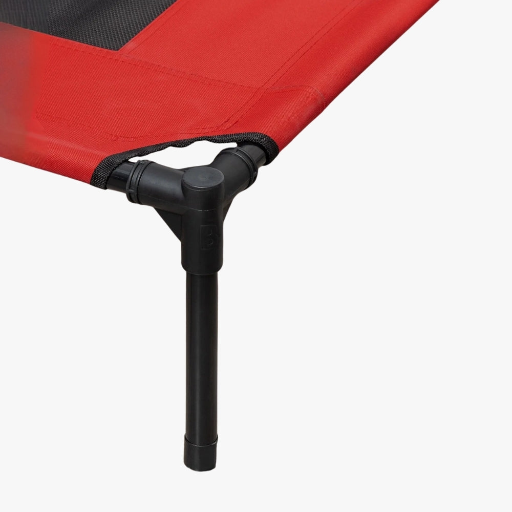 lit-de-camp-pour-chien-rouge-pied