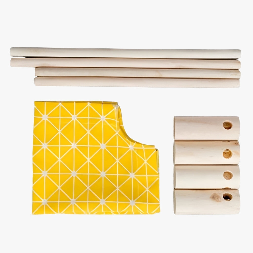 lit-de-camp-pour-petit-chien-en-bois-jaune-pieces