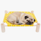 lit-de-camp-pour-petit-chien-en-bois-jaune
