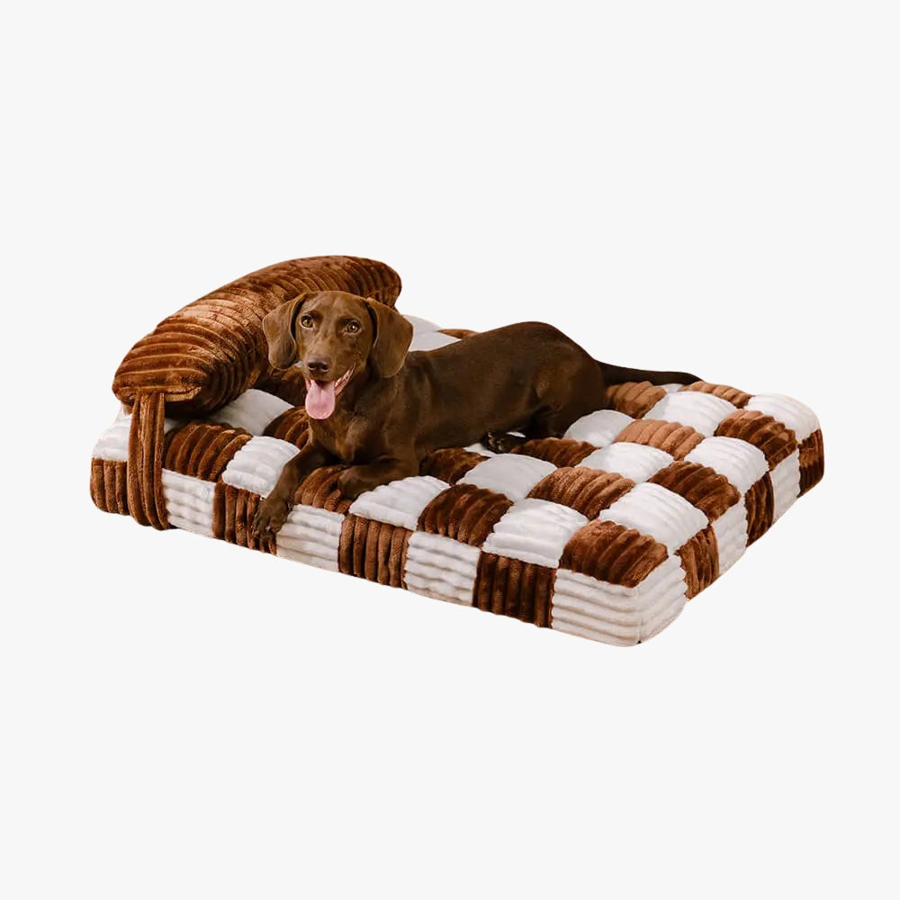 matelas-pour-chien-a-carreaux-marrons-blancs-angle