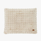 matelas-pour-chien-beige-fourrure-dessus