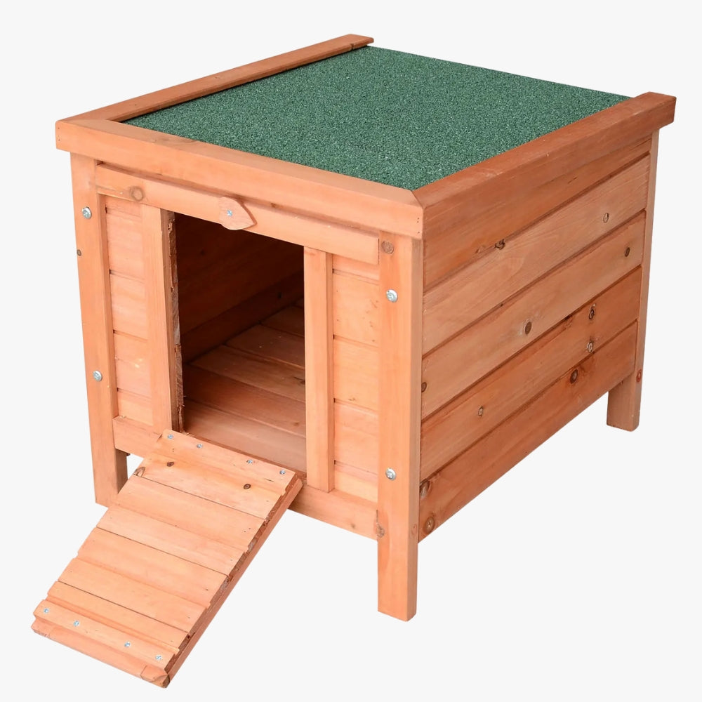 niche-en-bois-pour-petit-chien-vide