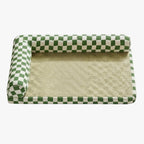 panier-angle-pour-chien-carreaux-dessus