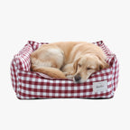 panier-pour-chien-rectangle-a-carreaux-rouges-blanc