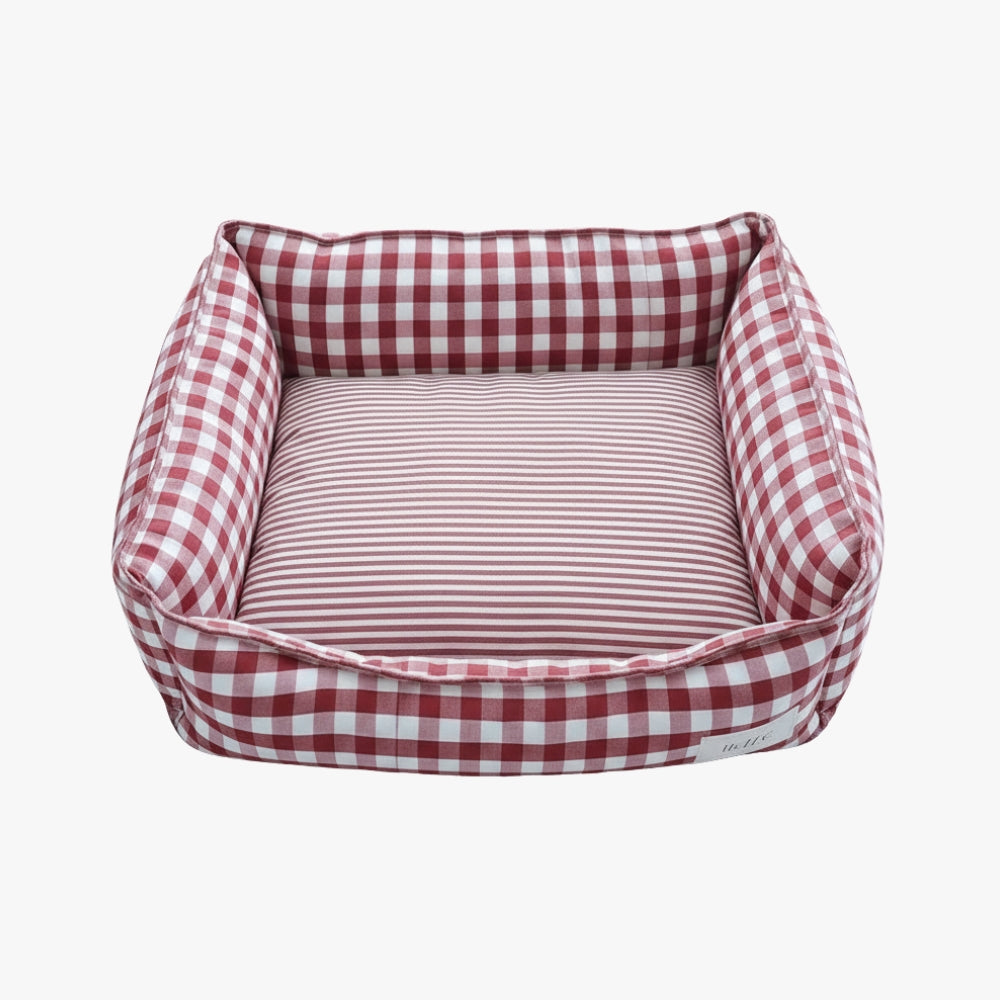 panier-pour-chien-rectangle-a-carreaux-rouges-blancs-top