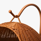 panier-pour-chien-tresse-suspendu-closeup