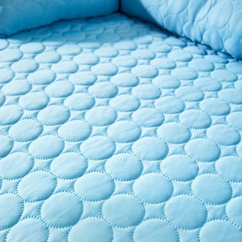 panier-rafraichissant-pour-chien-bleu-closeup