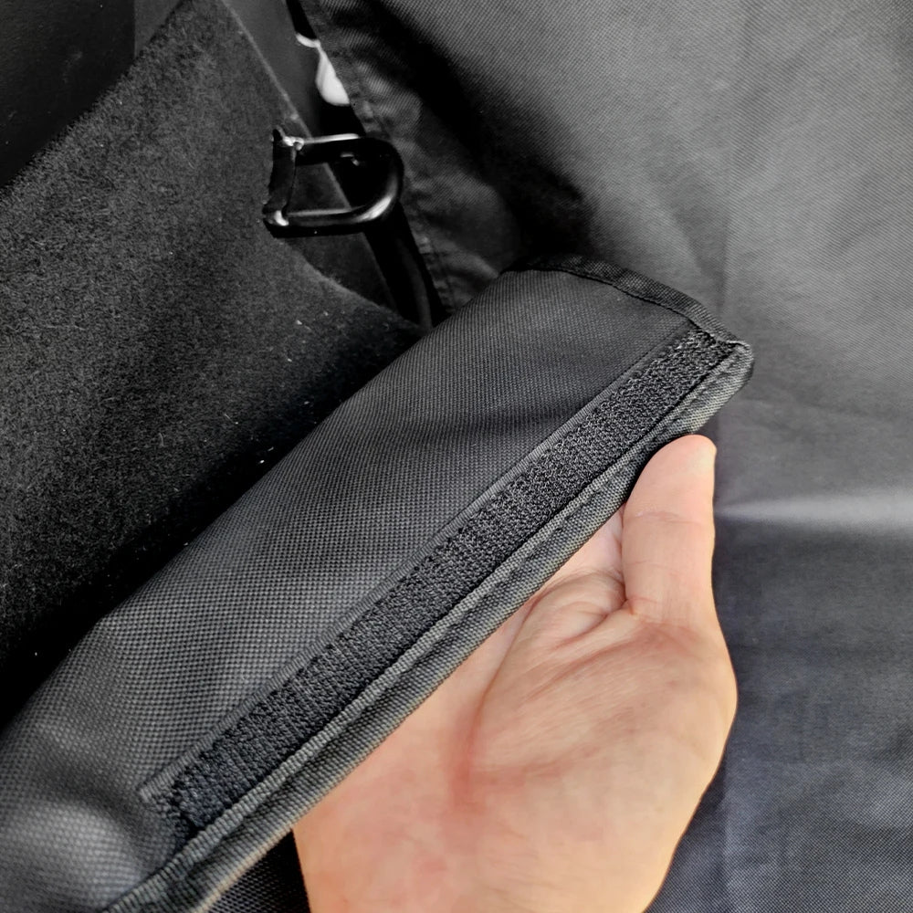 protection-pour-coffre-de-voiture-pour-chien-impermeable-noire-scratch
